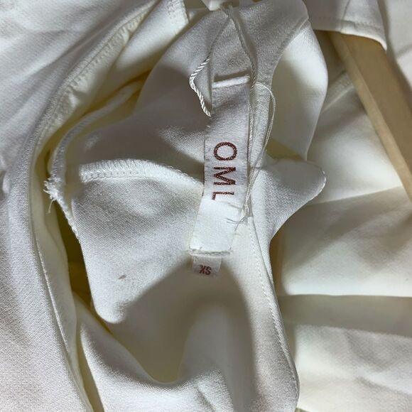 OML/Urban Outfitters Off-Shoulder Romper Sz XS - Picture 3 of 5